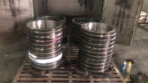 Stable and tempering Stable and tempering